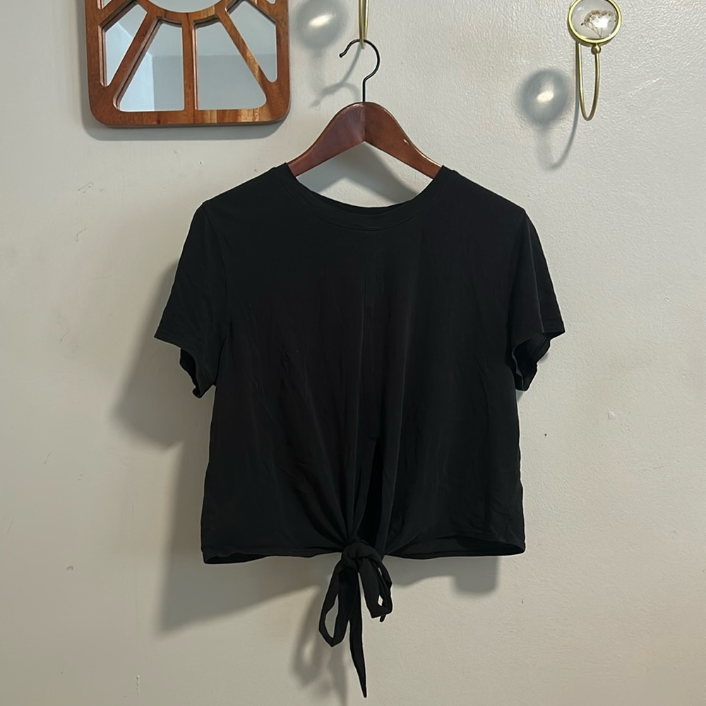Lulu lemon Workout or Every day Tee